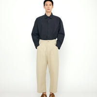 Signature Curve-Legged Trouser - Cotton Edition - Sand Gray
