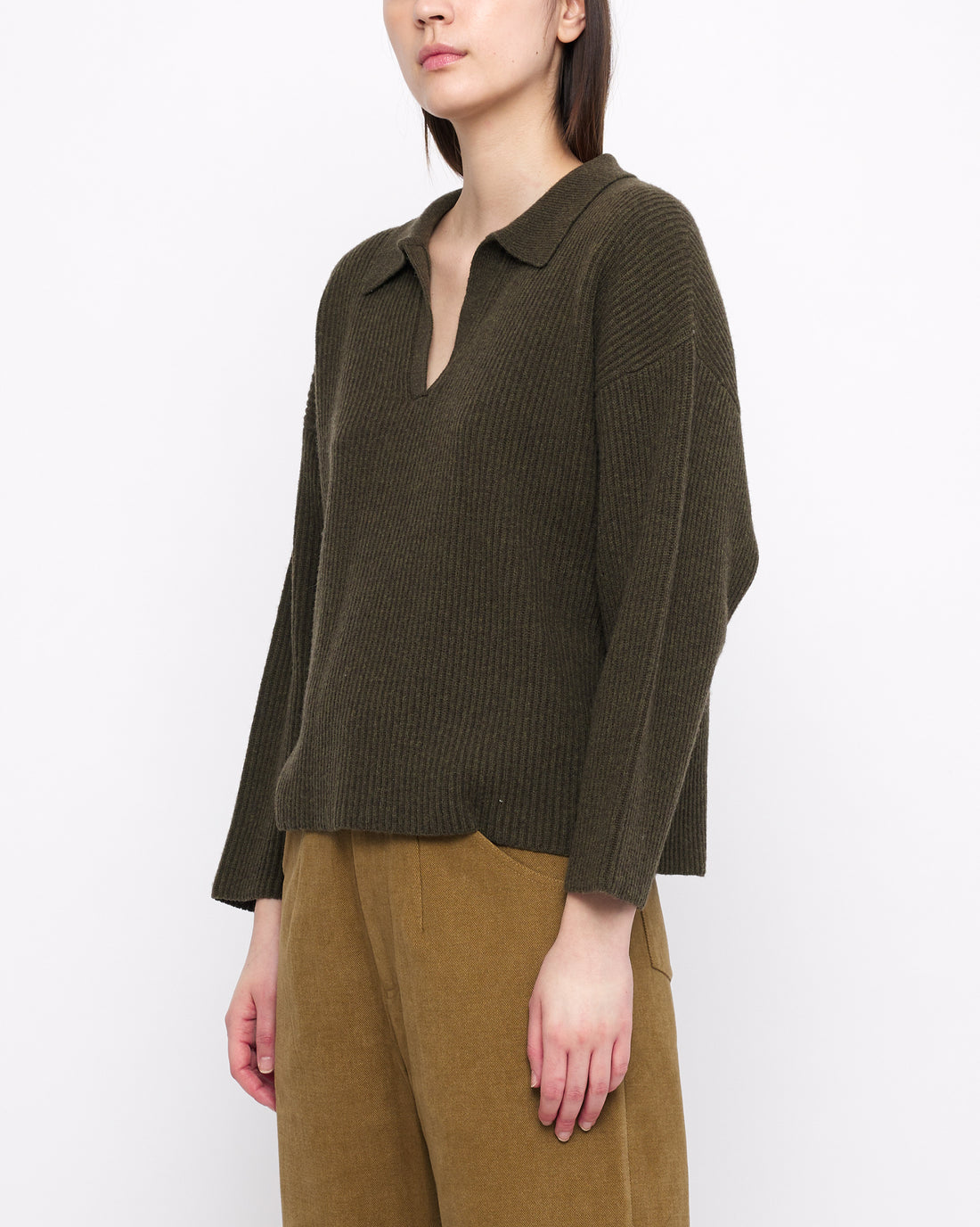 Ribbed Collared V-Neck Jumper - FW24 - Olive