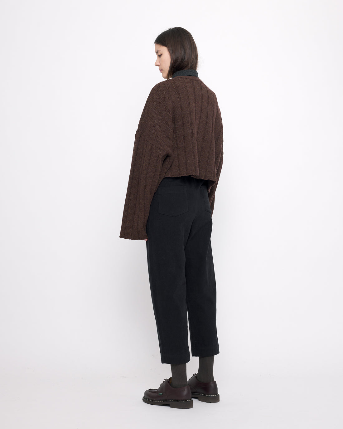 Oversized Ribbed V-Neck - FW24 - Brown