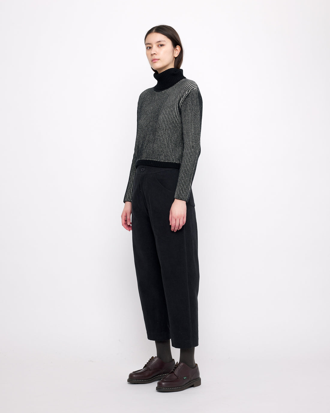 Striped Cropped Turtleneck - Black Stripes