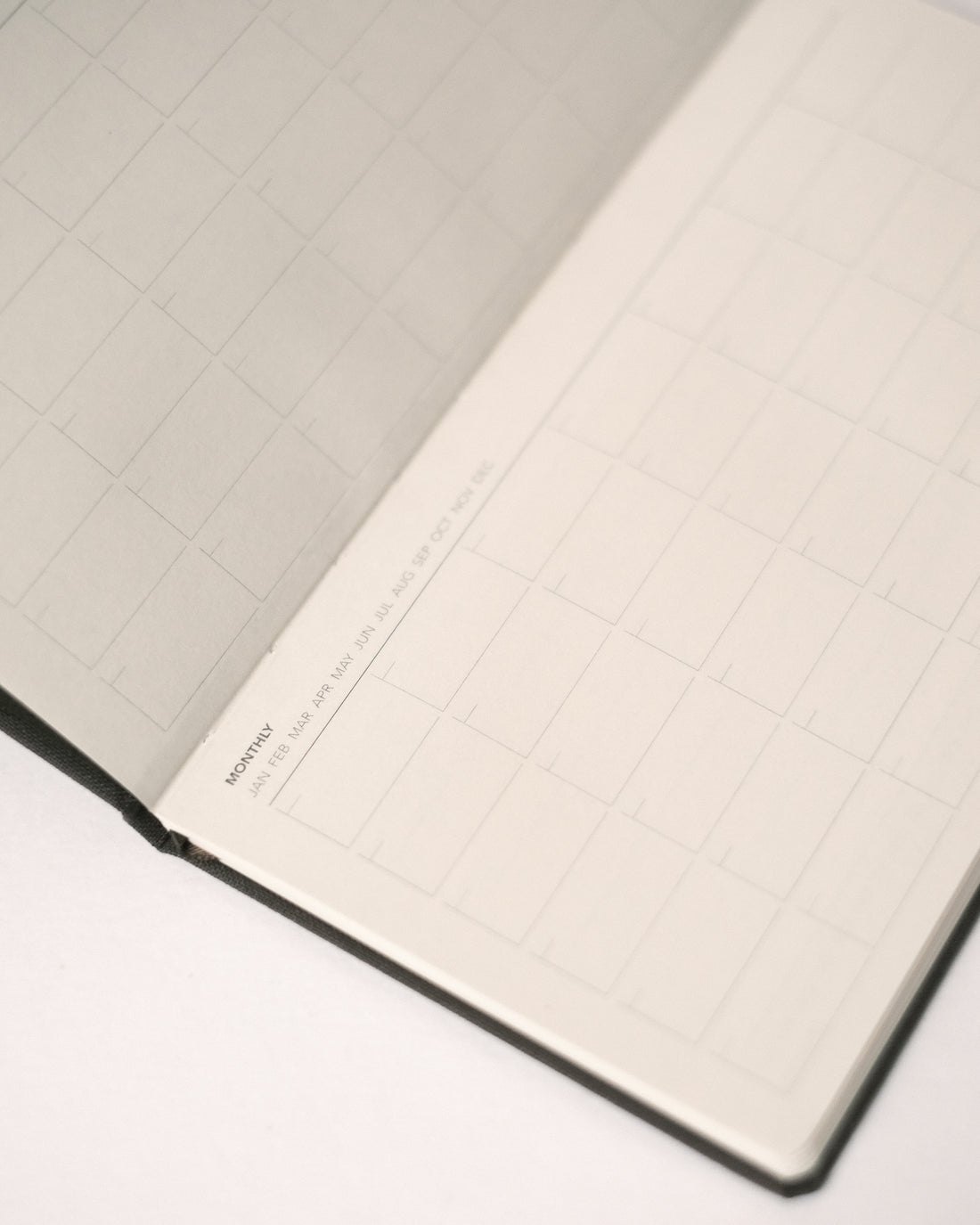 7115 Pocket Daybook - Sand White