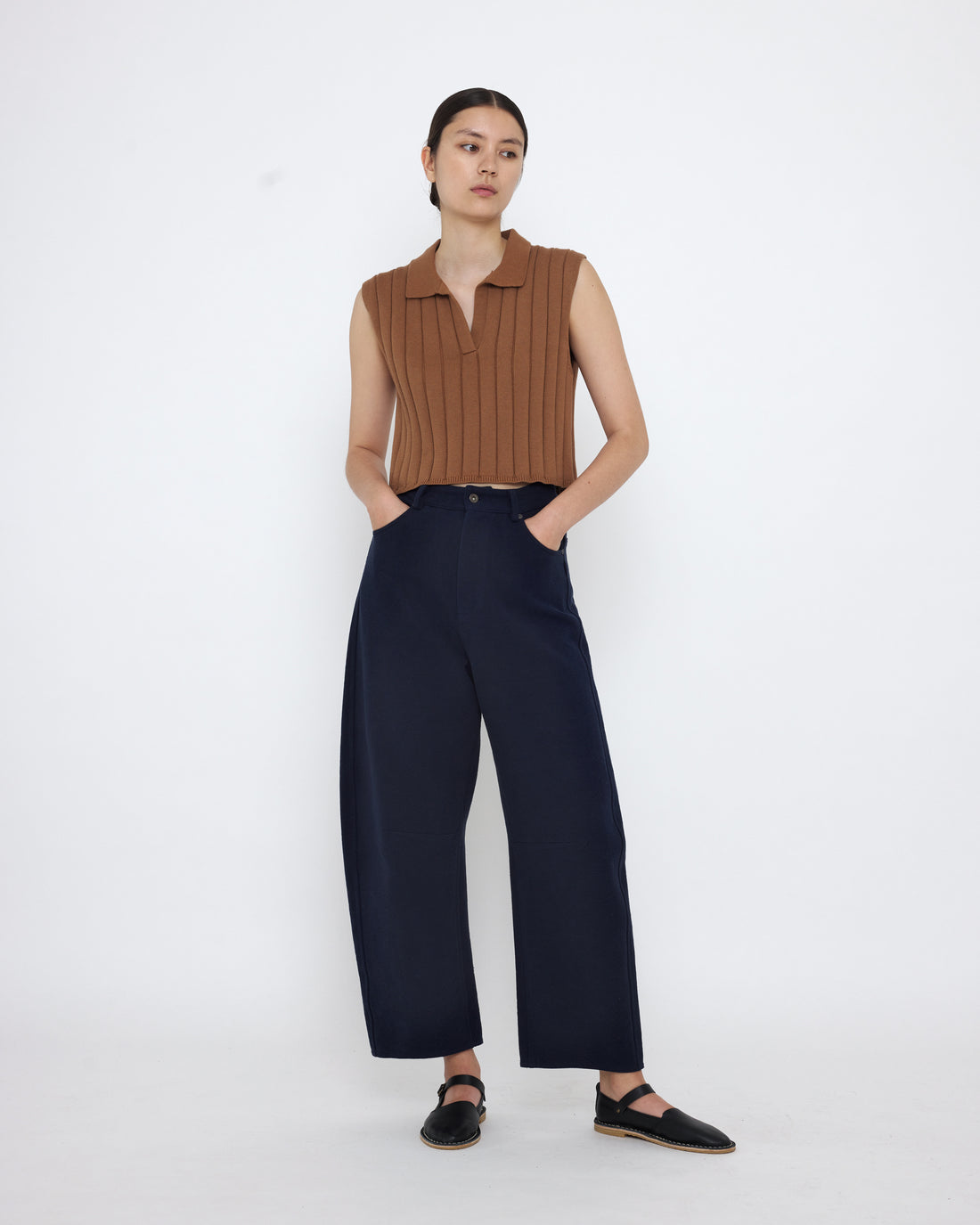 Relaxed Curve Legged Trouser - SS25 - Navy