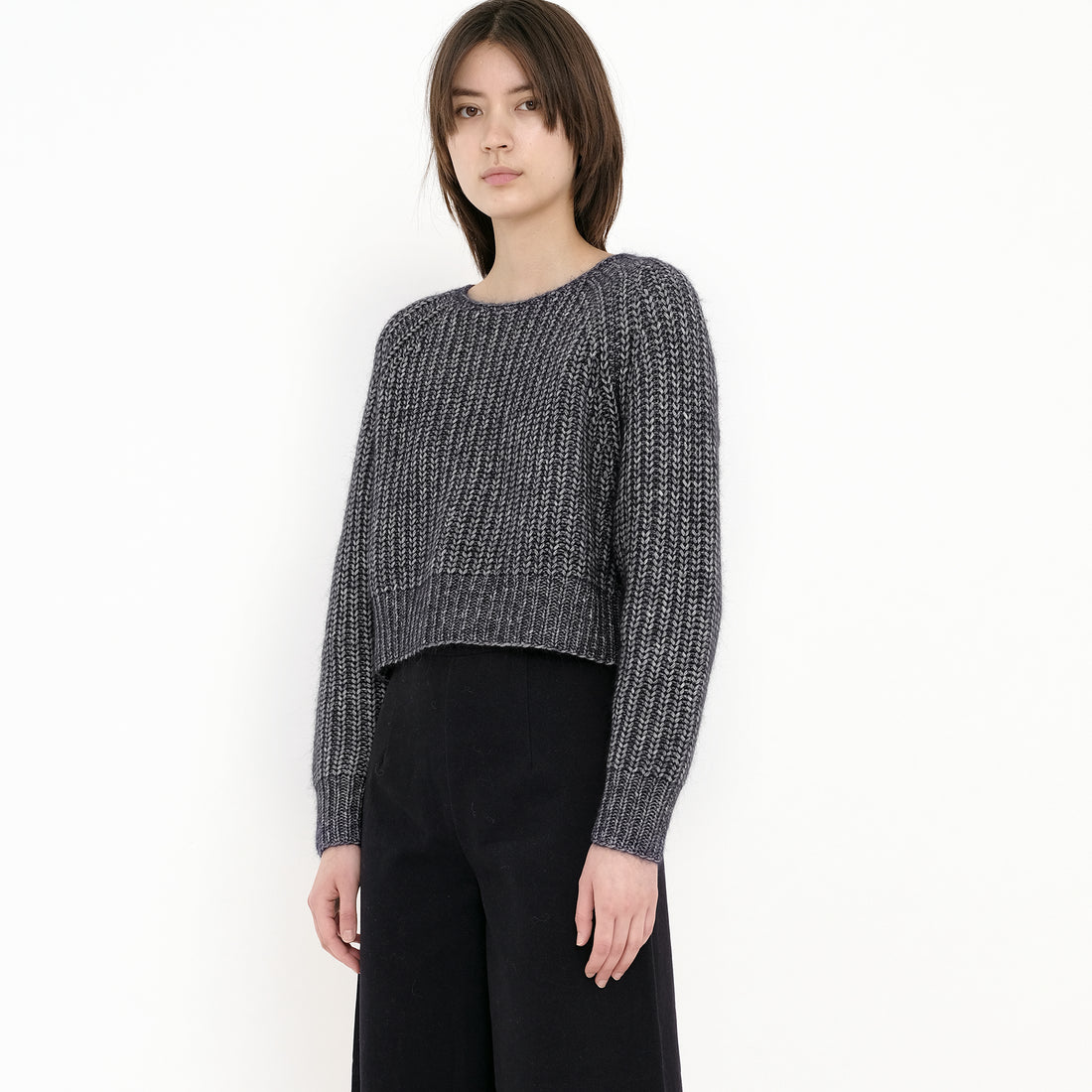 Chunky Cropped Sweater - Frizzy Black