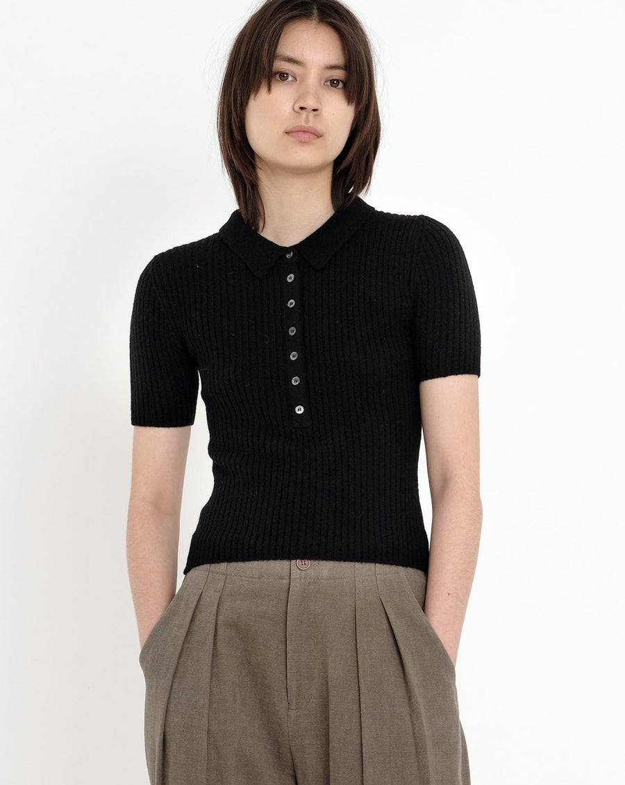 Molly Collared Short Sleeves - FW22 - Black